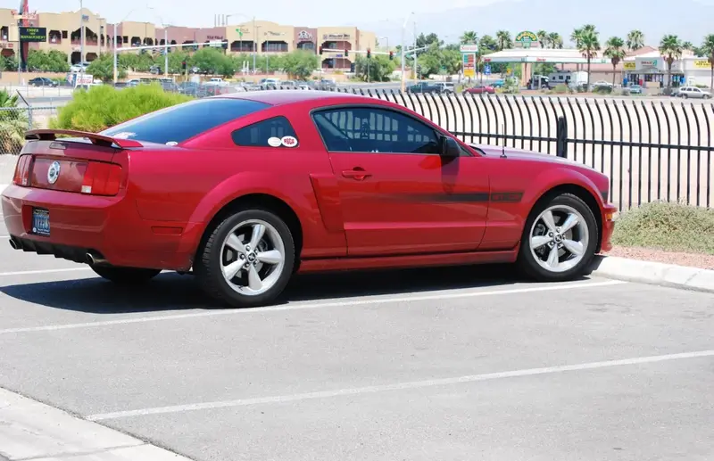 Ford Mustang - 6