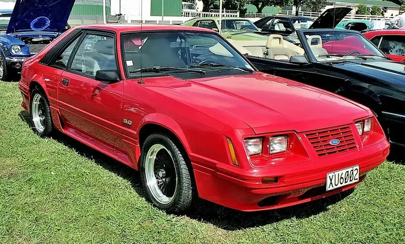 Ford Mustang - 5