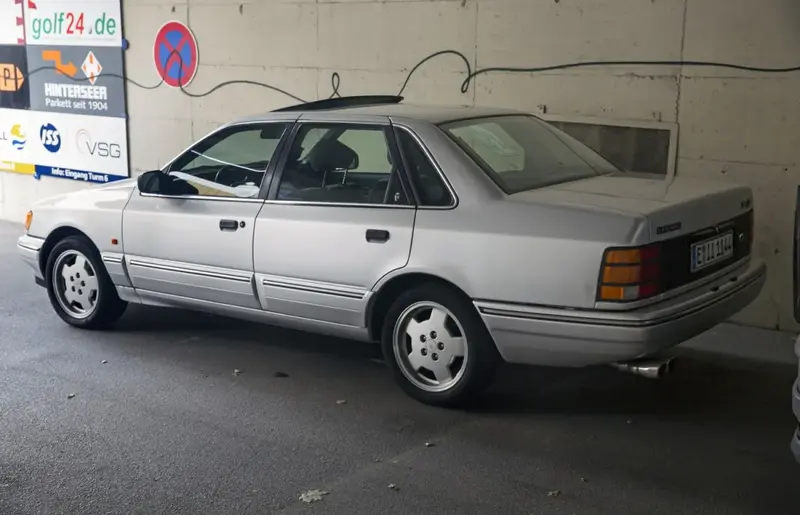Ford Scorpio Scorpio I 2.8i (150 bg) - görsel 2
