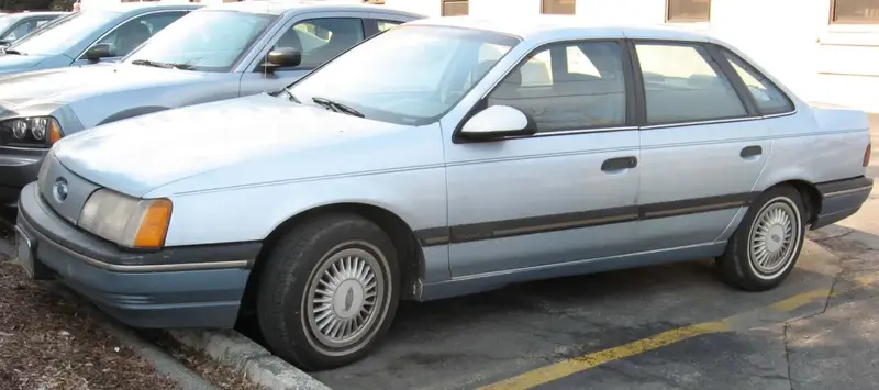 Ford Taurus - 2