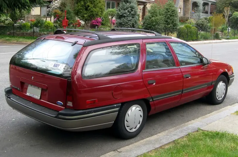 Ford Taurus - 2