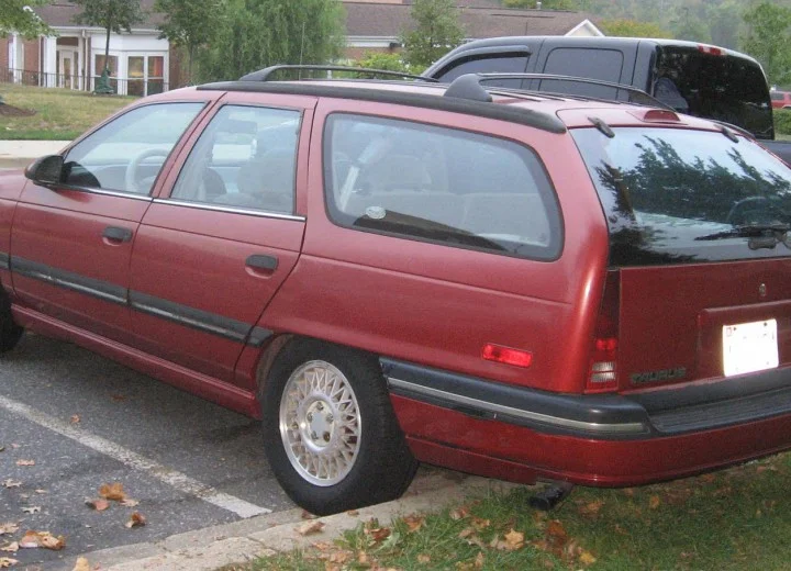 Ford Taurus Taurus II Station Wagon