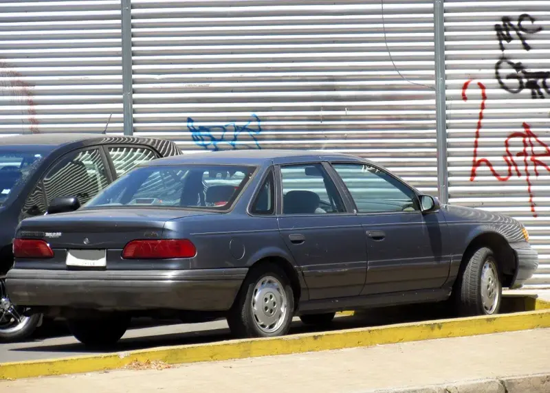Ford Taurus - 2