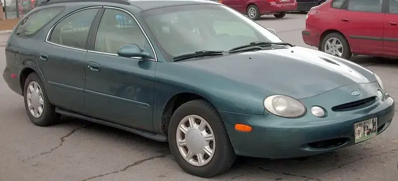 Ford Taurus - 2
