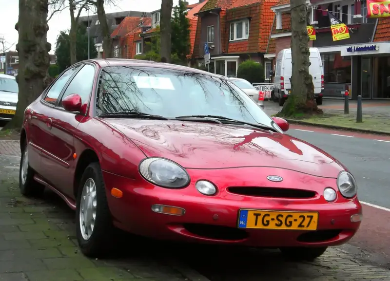 Ford Taurus - 3