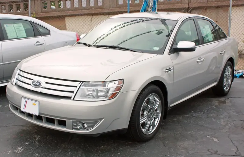 Ford Taurus - 2