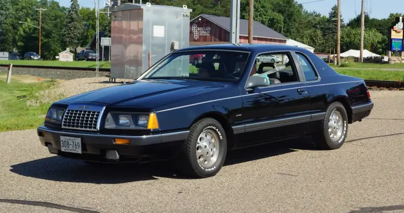 Ford Thunderbird Thunderbird 5.0 Windsor V8 (140 bg) - görsel 3