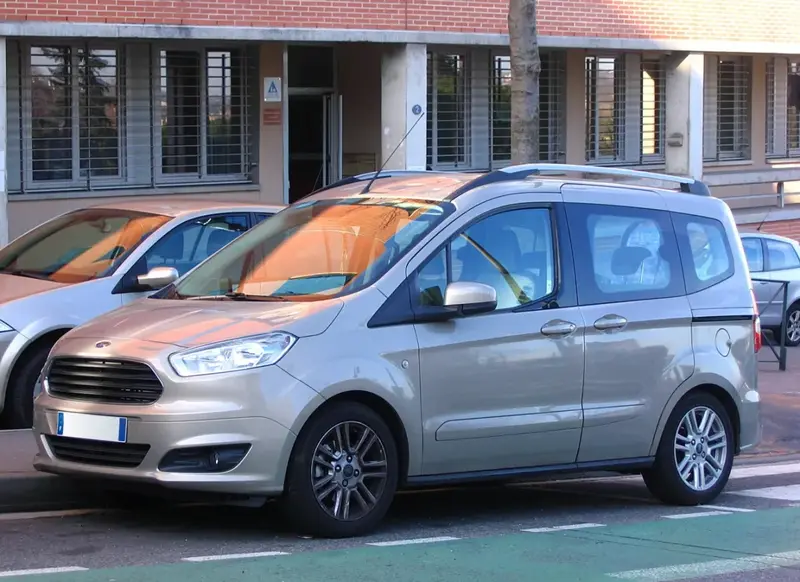 Ford Tourneo Courier - 3