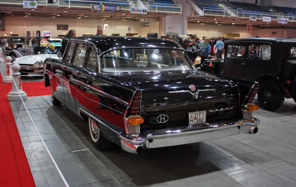 GAZ 13 13 5.5 V8 (195 bg) - görsel 2