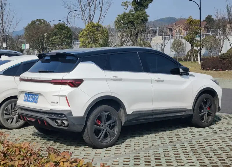 Geely Binyue - 3