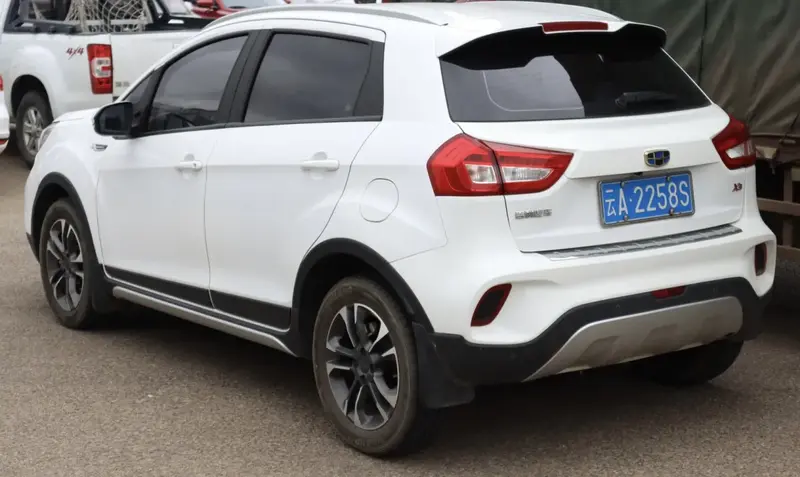 Geely X3 - 3