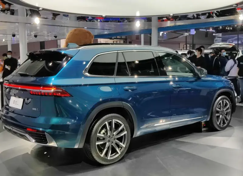 Geely Xingyue L - 2