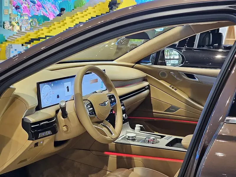 Genesis G80 - 2