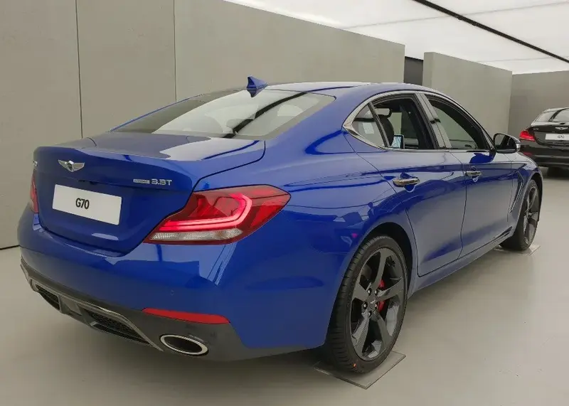 Genesis G70 - 2