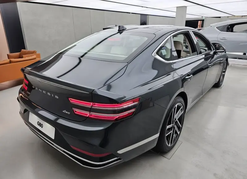 Genesis G80 - 3