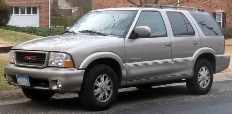 GMC Envoy Envoy I (GMT330)