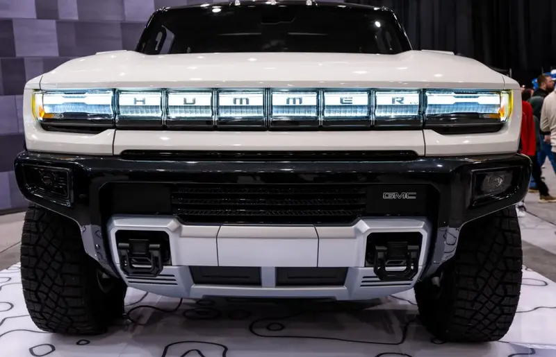 GMC Hummer EV - 4