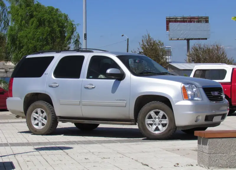 GMC Yukon - 4