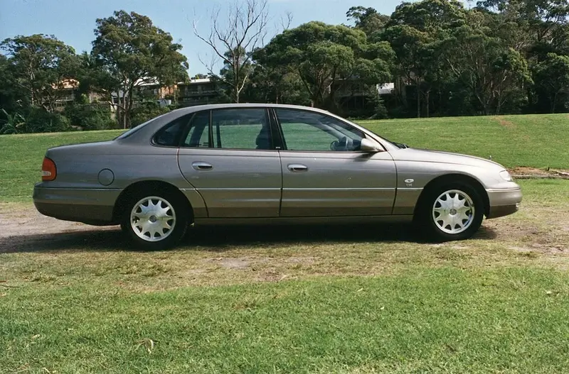 Holden Caprice - 3
