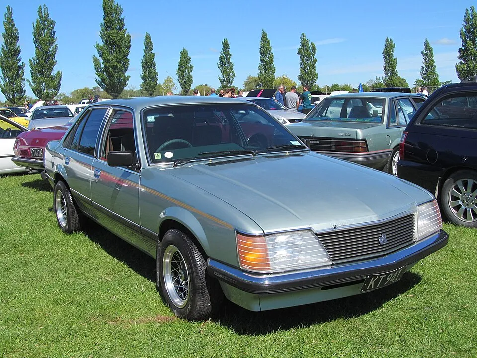 Holden 4
