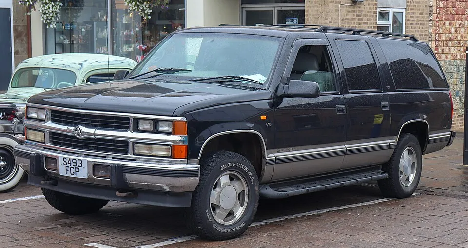 Holden Suburban Suburban (8KL35)