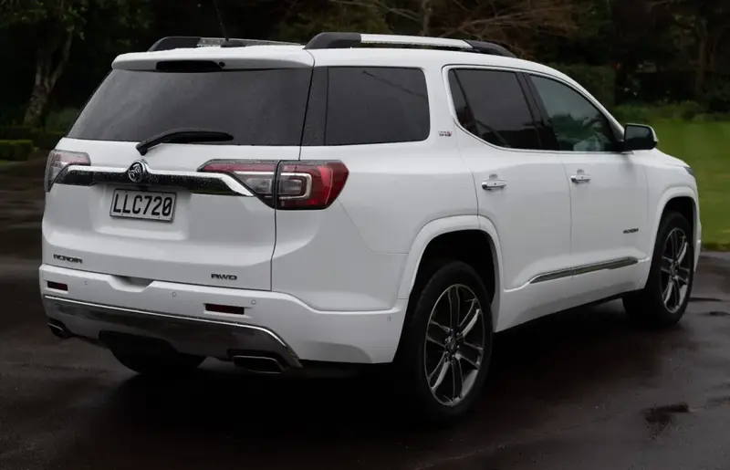 Holden Acadia - 3