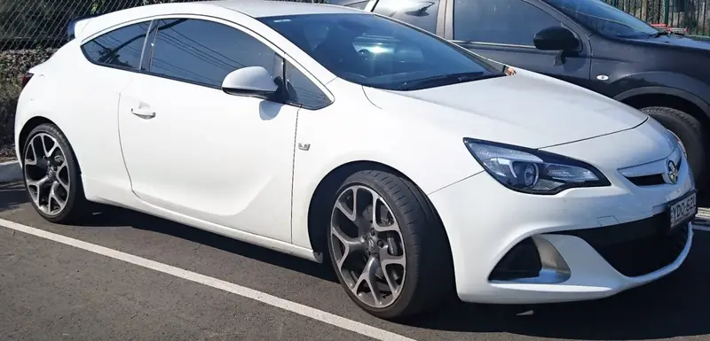 Holden Astra - 3