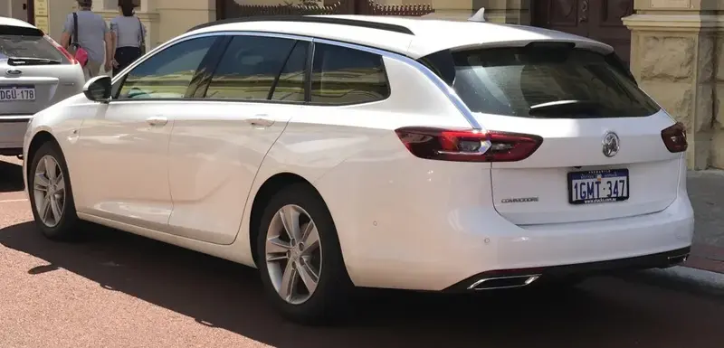 Holden Commodore Commodore Tourer V (ZB)