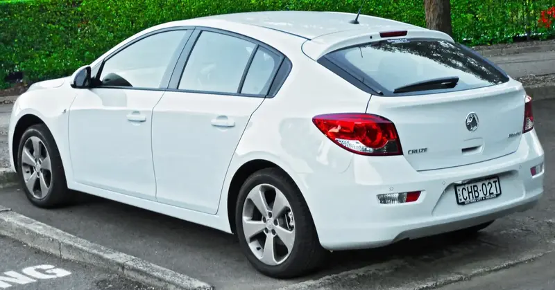 Holden Cruze - 3