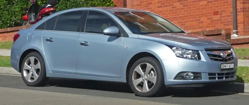 Holden Cruze - 4
