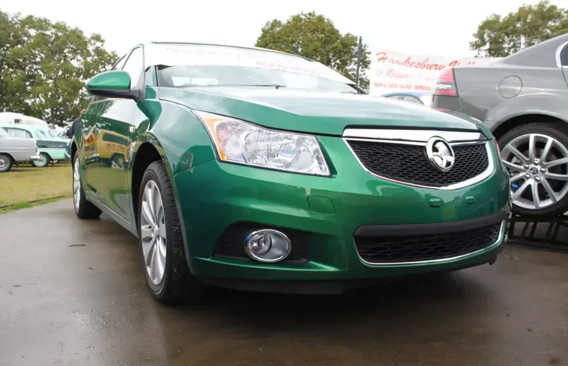 Holden Cruze - 5