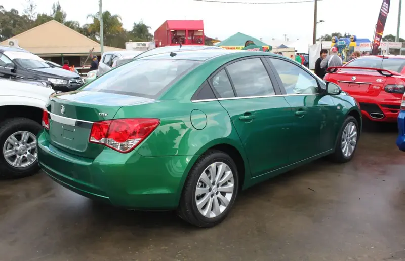 Holden Cruze - 6