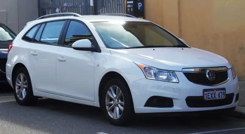 Holden Cruze - 3