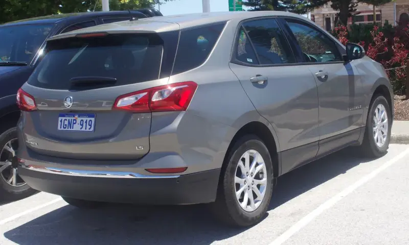 Holden Equinox - 2