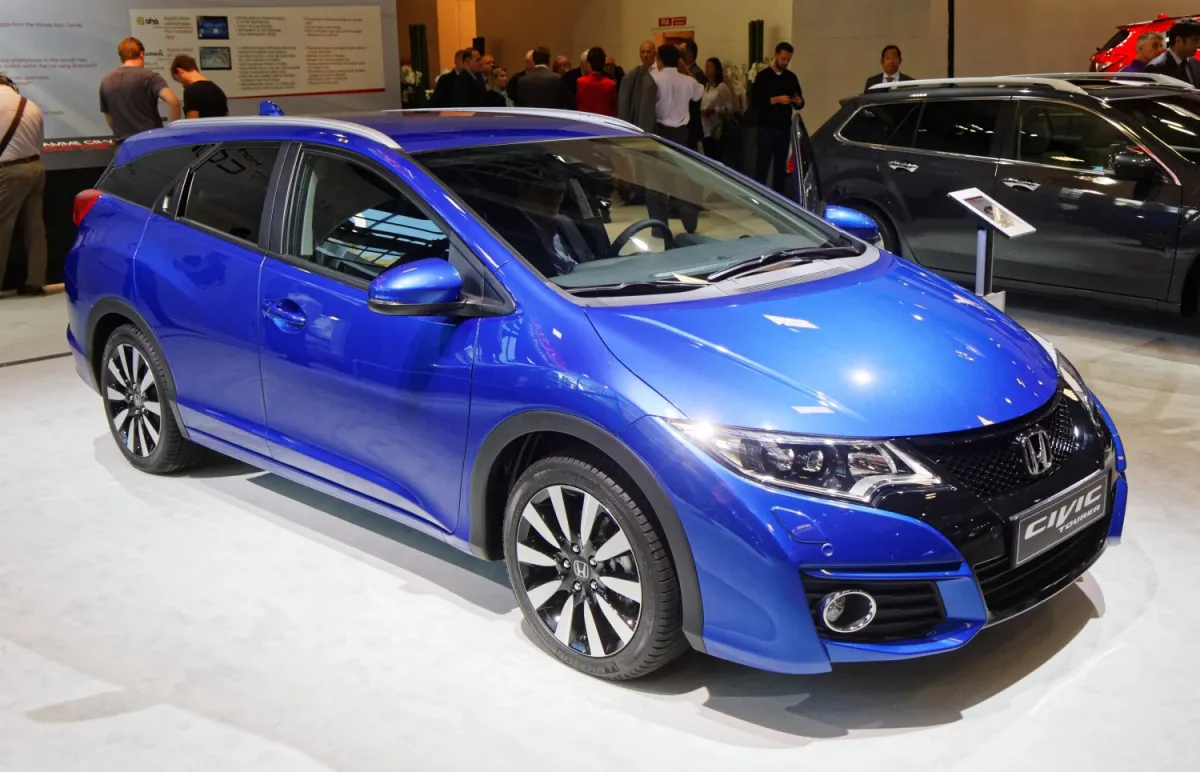 Civic IX Tourer (facelift 2014)