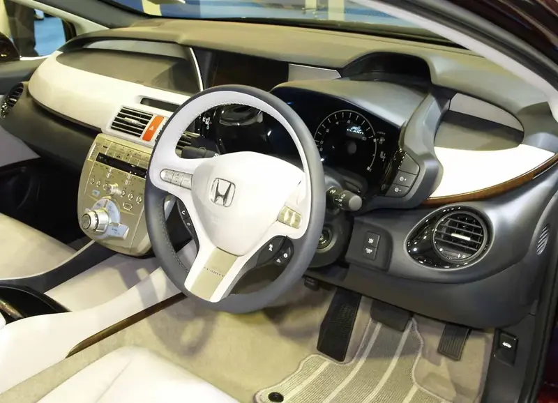 Honda Clarity - 4