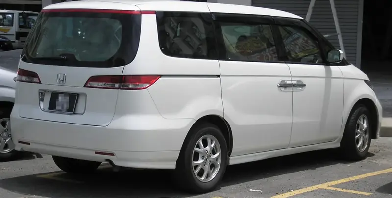 Honda Elysion - 3