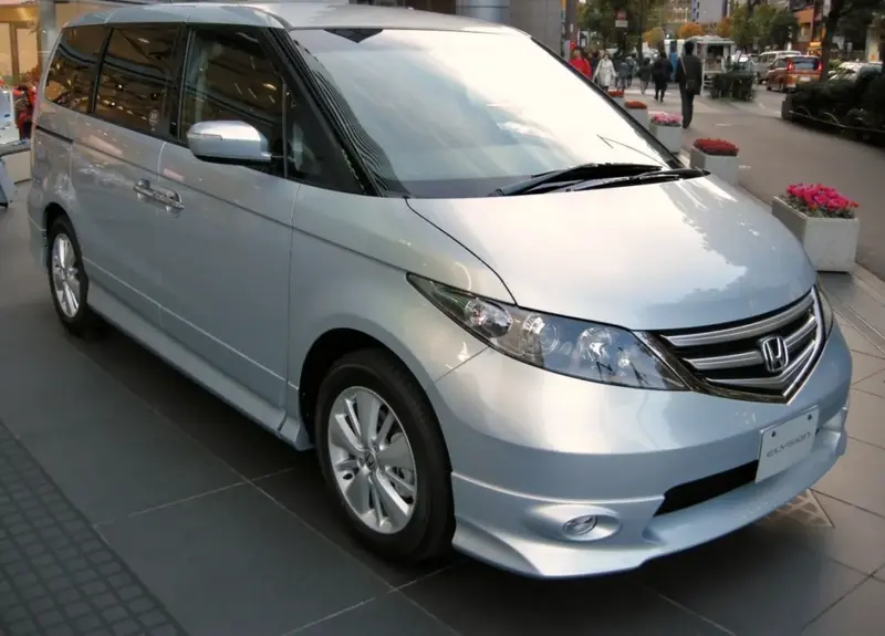 Honda Elysion - 4