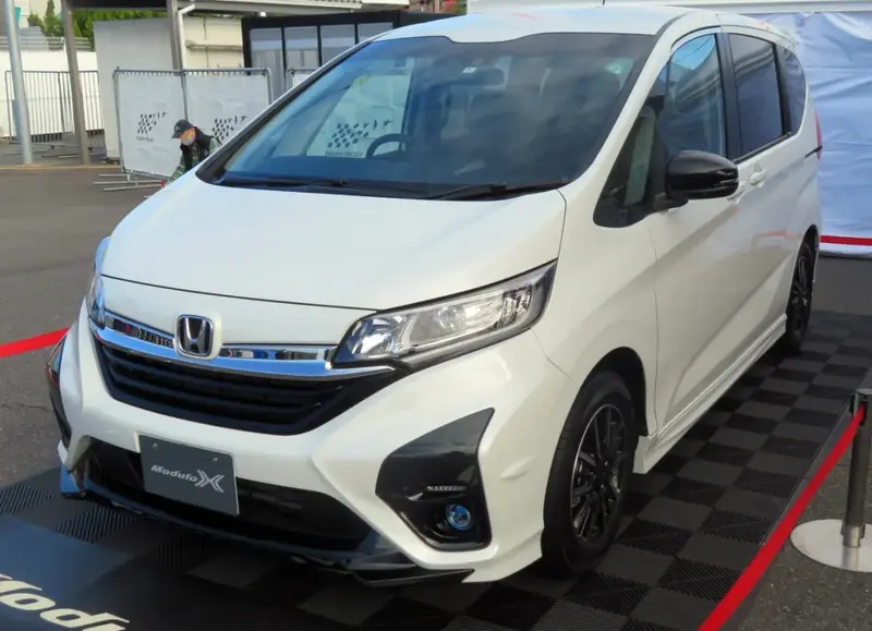 Honda Freed - 3