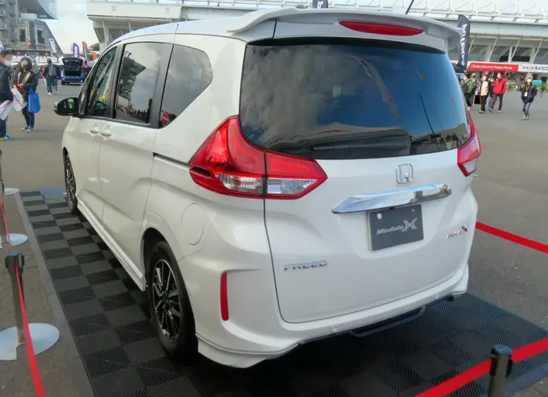 Honda Freed - 4