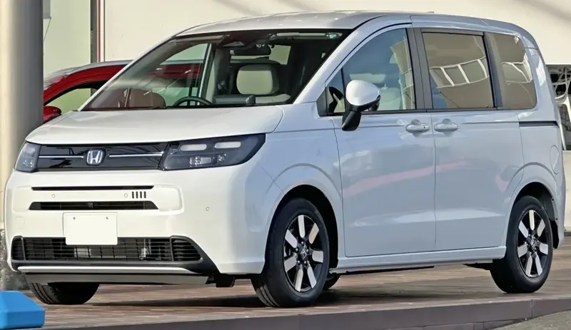 Honda Freed - 3
