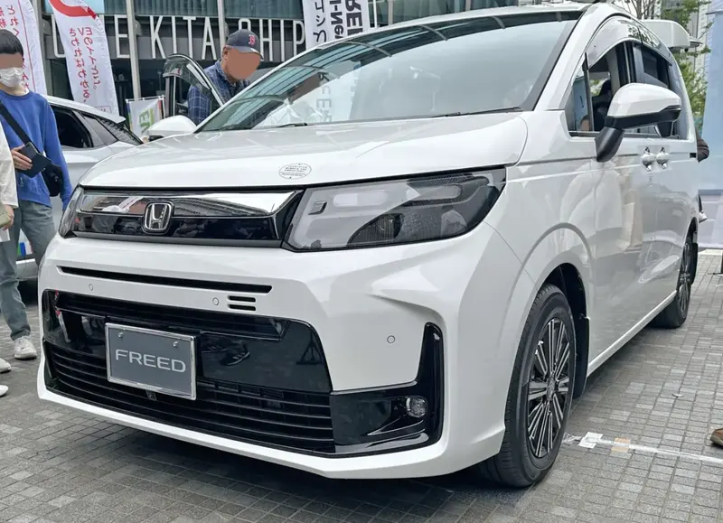 Honda Freed - 4