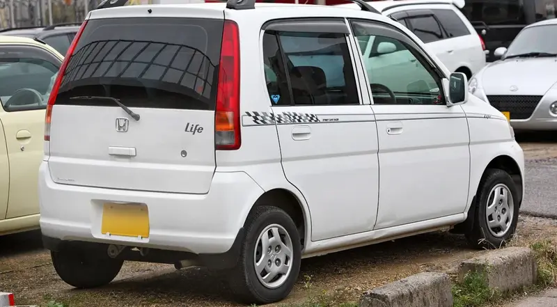 Honda Life - 2