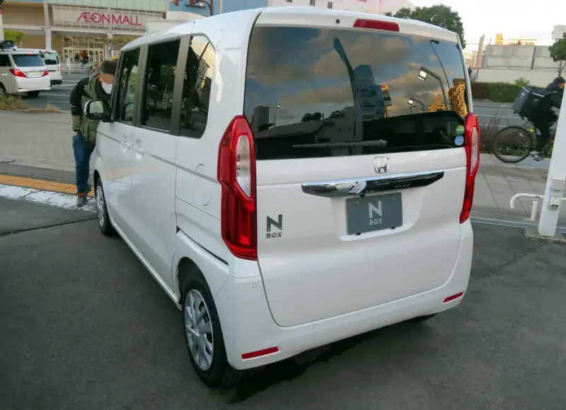 Honda N-Box - 2
