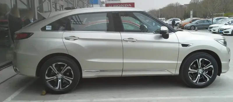 Honda UR-V - 3