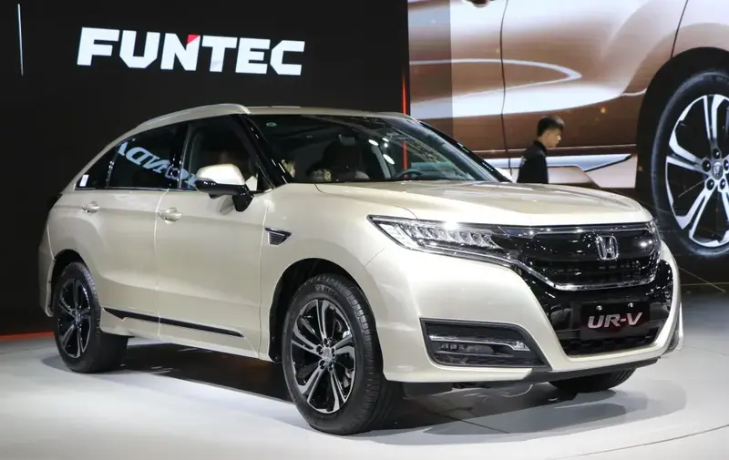 Honda UR-V - 5
