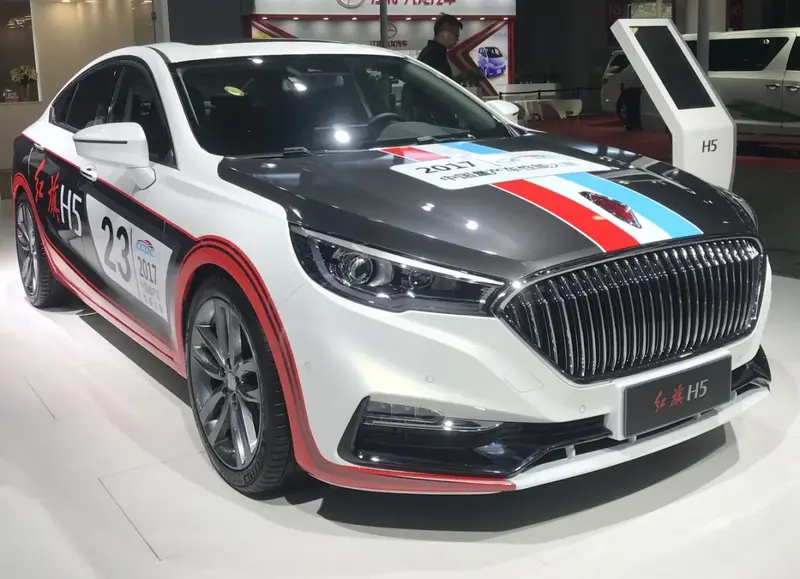 Hongqi H5 - 4
