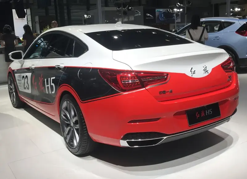 Hongqi H5 - 5
