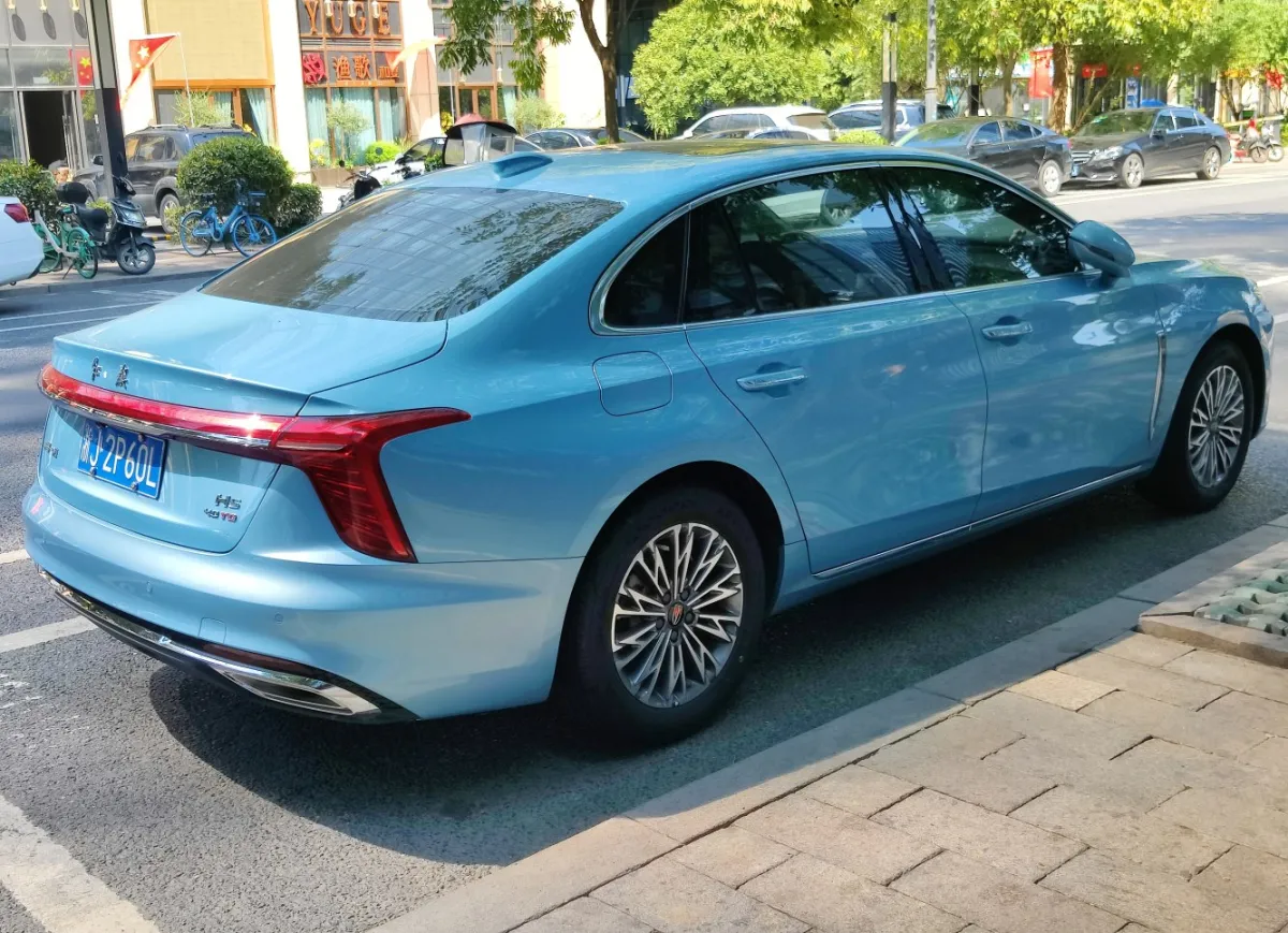 Hongqi - 12