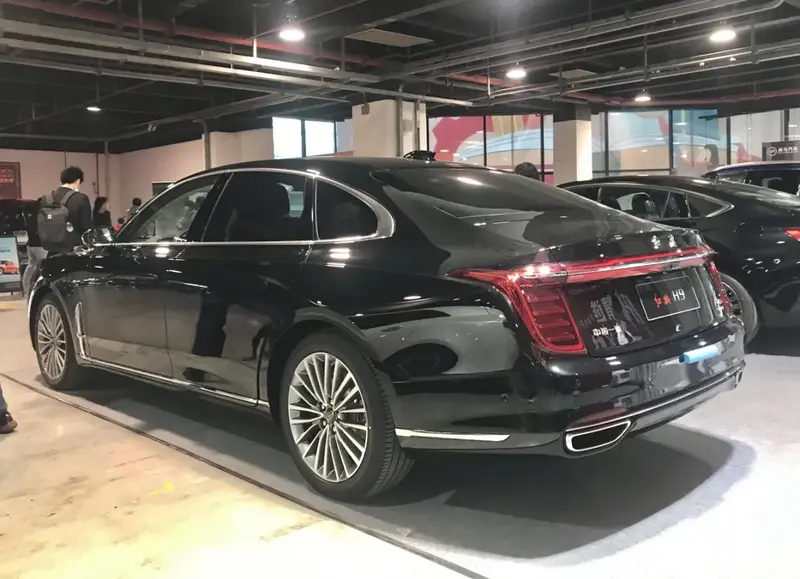 Hongqi H9 - 3